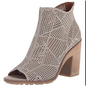 LUCKY BRAND Womens Gray Booties